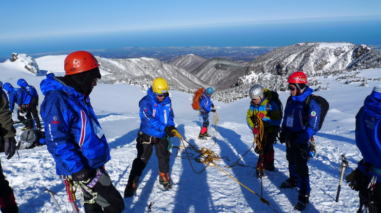 크기변환_사진7_2012년도_전국_산악구조대_동계합동훈련_실시_(3)