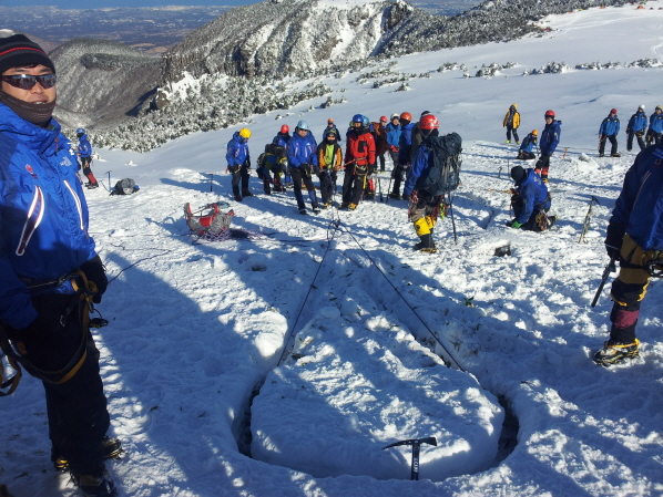 크기변환_사진7_2012년도_전국_산악구조대_동계합동훈련_실시_(4)