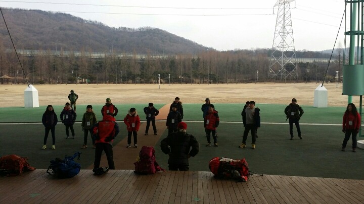 산행 전 준비운동.jpg