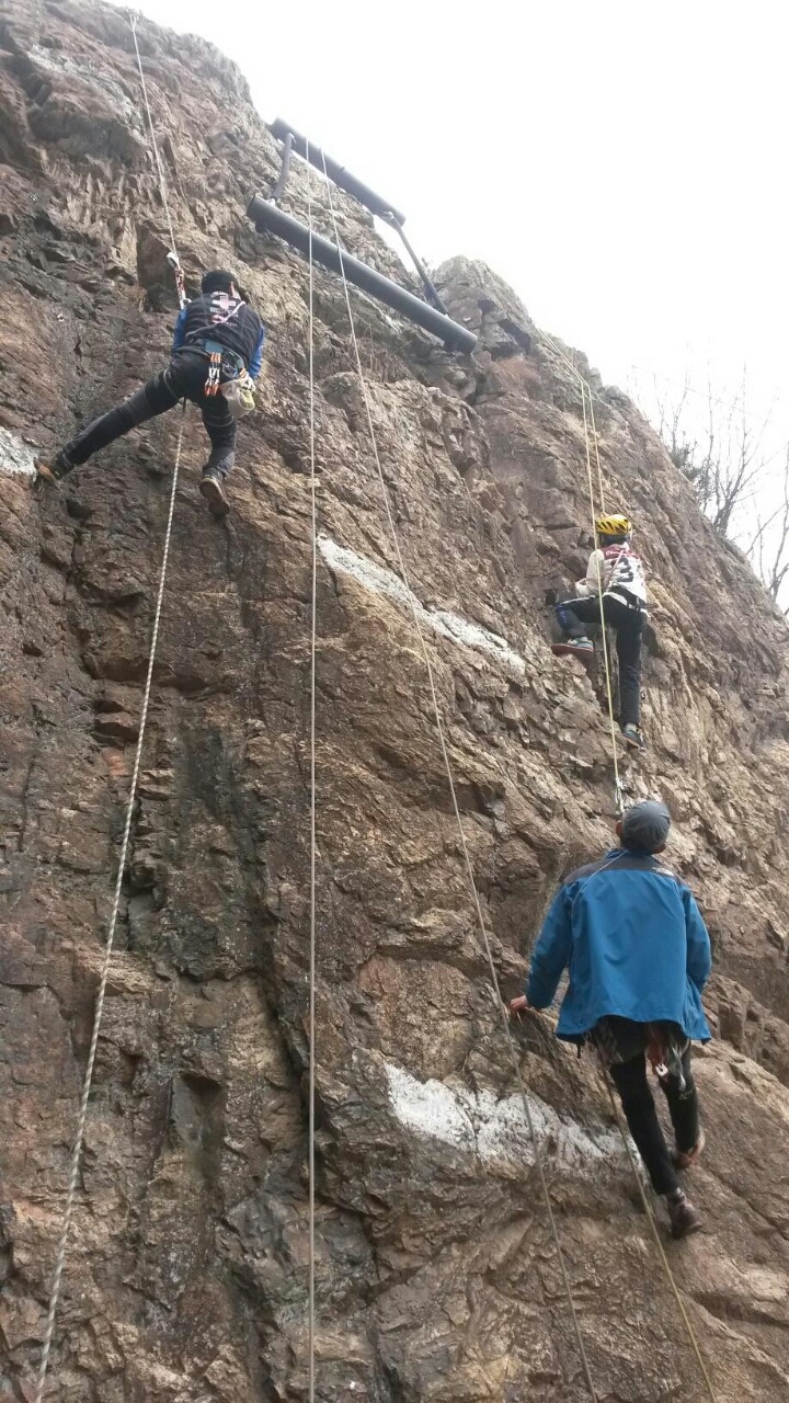 학생 암장 체험.jpg