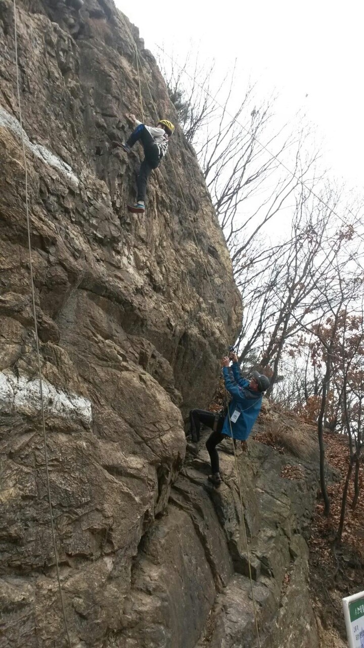 학생 암장체험.jpg